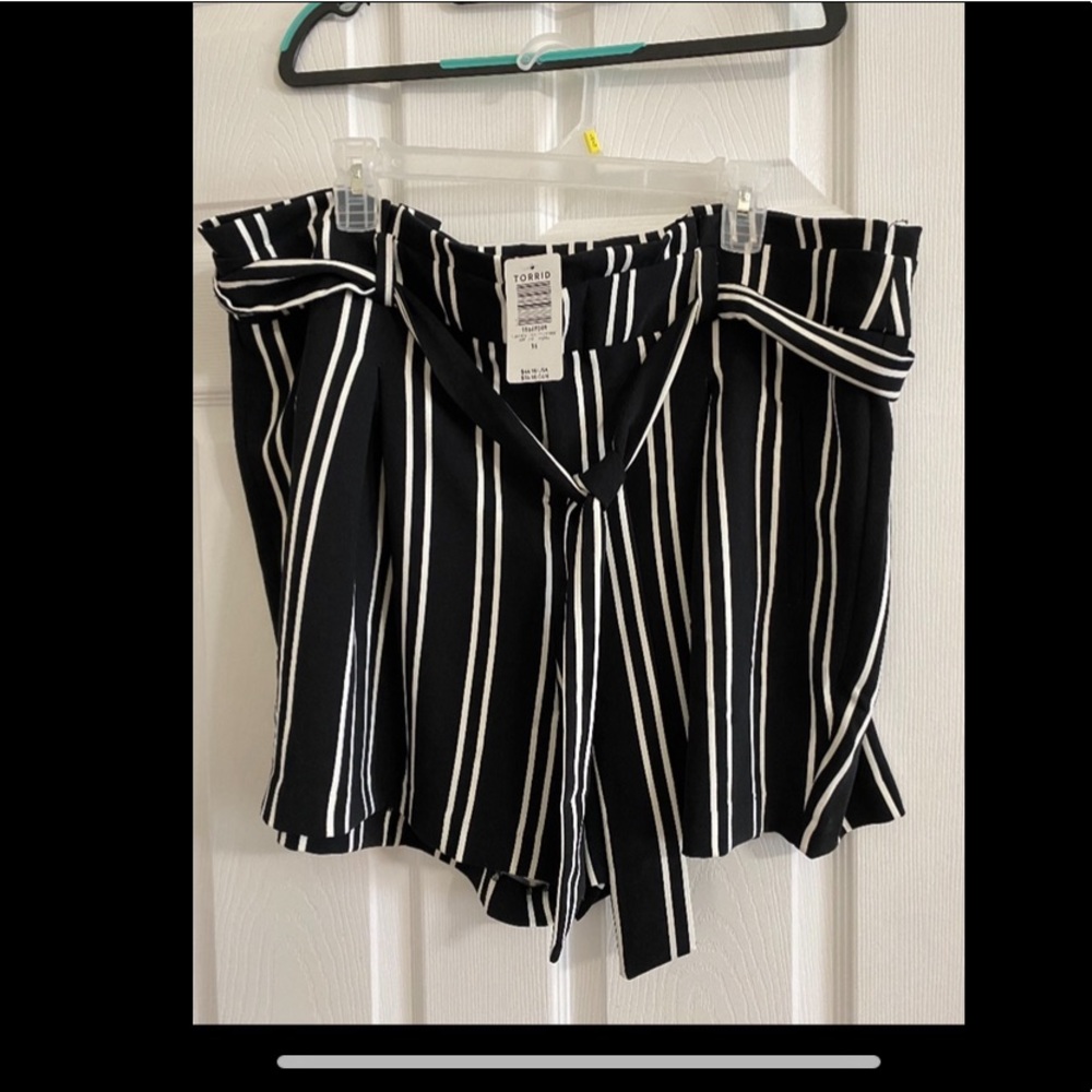 Torrid black striped shorts